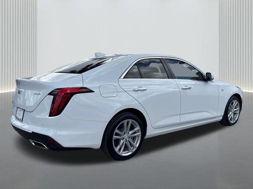 2026 Cadillac CT4 Luxury RWD