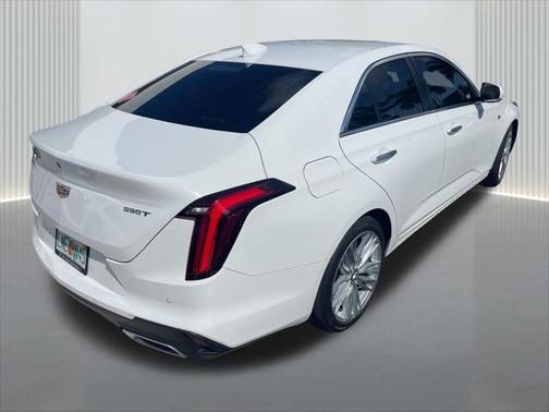 2022 Cadillac CT4 Premium Luxury
