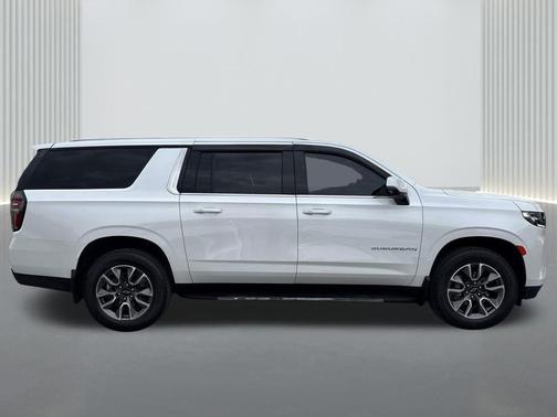 2022 Chevrolet Suburban LT