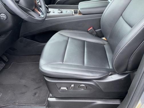 2023 Cadillac Escalade Luxury