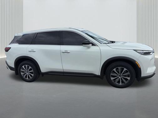 Glacier White 2025 INFINITI QX60 Pure