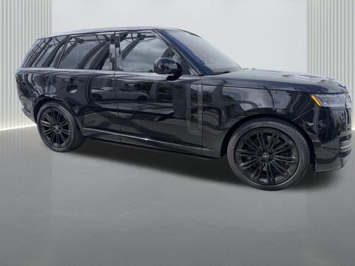 Black 2023 Land Rover Range Rover P530 SE