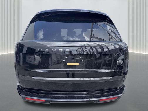 Black 2023 Land Rover Range Rover P530 SE