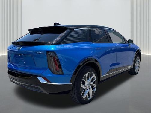 2025 Cadillac OPTIQ Luxury 1 AWD