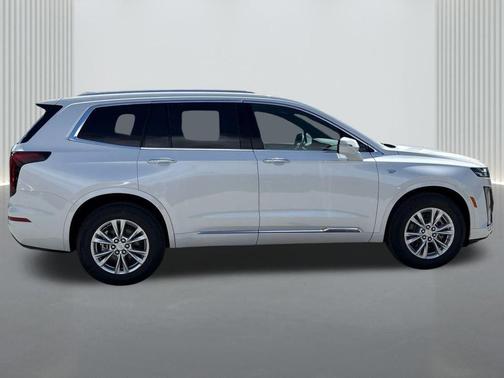 2025 Cadillac XT6 Luxury FWD