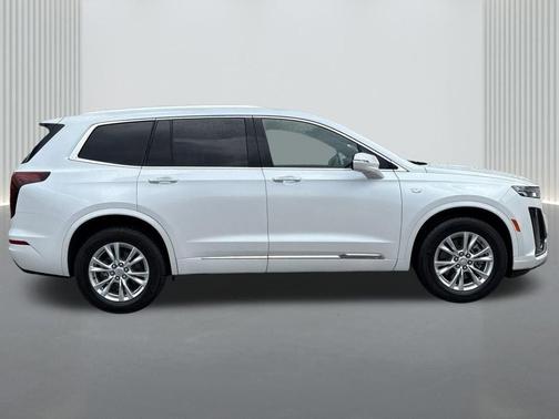 2025 Cadillac XT6 Luxury FWD