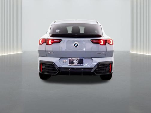 2025 BMW X2 xDrive28i