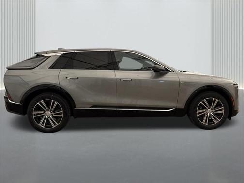 2025 Cadillac LYRIQ Luxury w/1SC