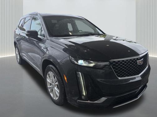 Wilder Metallic 2023 Cadillac XT6 Luxury FWD