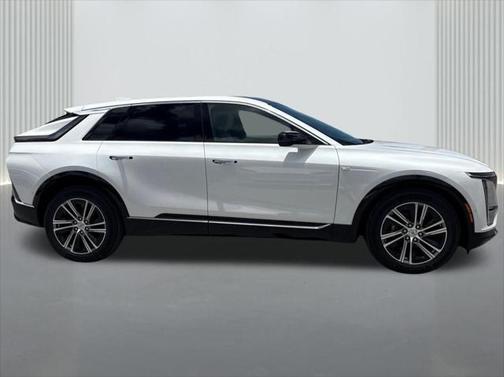2025 Cadillac LYRIQ Luxury w/1SC