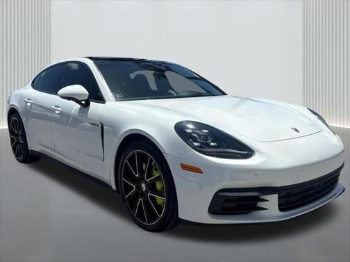 2018 Porsche Panamera E-Hybrid 4