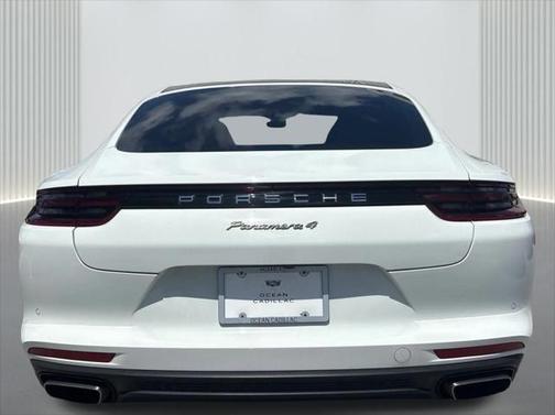 2018 Porsche Panamera E-Hybrid 4