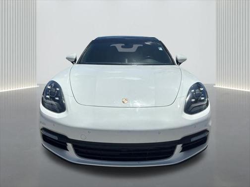 2018 Porsche Panamera E-Hybrid 4