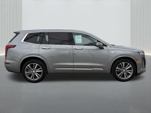2025 Cadillac XT6 Premium Luxury FWD