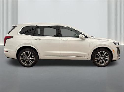 2025 Cadillac XT6 Premium Luxury AWD