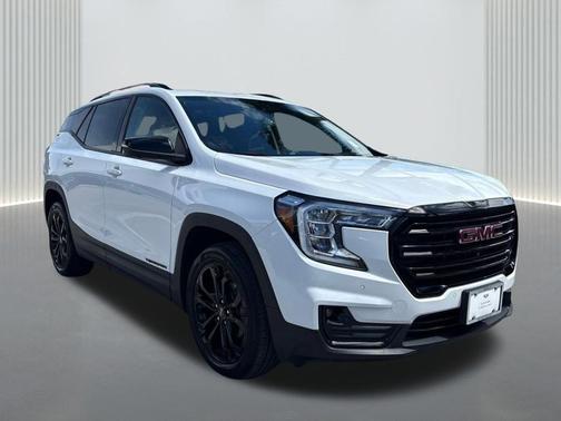 Summit White 2022 GMC Terrain SLT