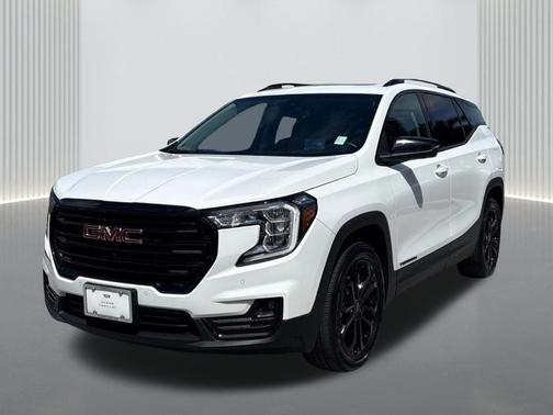 Summit White 2022 GMC Terrain SLT