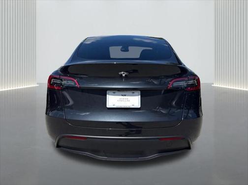 2024 Tesla Model Y Long Range Dual Motor All-Wheel Drive