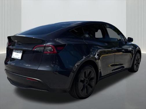 2024 Tesla Model Y Long Range Dual Motor All-Wheel Drive