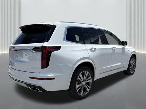 2025 Cadillac XT6 Premium Luxury FWD