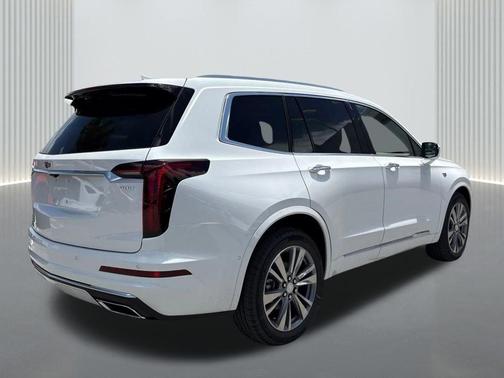 2025 Cadillac XT6 Premium Luxury FWD