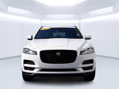 2019 Jaguar F-PACE 25t Premium