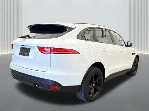 2019 Jaguar F-PACE 25t Premium