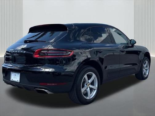2018 Porsche Macan Base