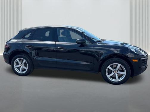 2018 Porsche Macan Base