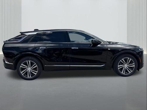 2025 Cadillac LYRIQ Luxury