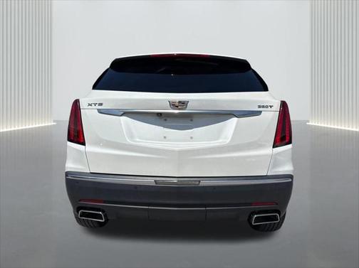 2022 Cadillac XT5 Luxury