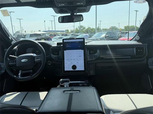 2023 Ford F-150 Lightning Platinum