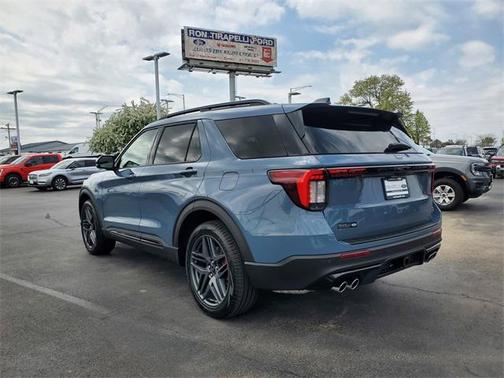 2025 Ford Explorer ST