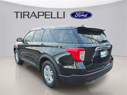 2022 Ford Explorer Base