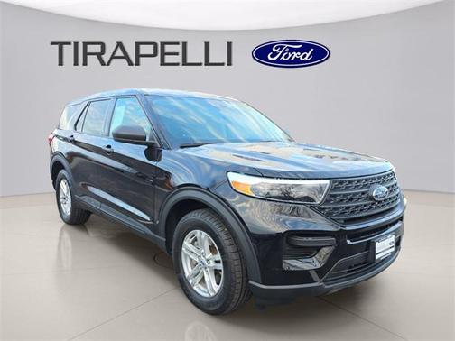 2022 Ford Explorer Base