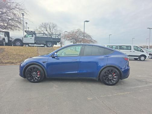 2022 Tesla Model Y Performance Dual Motor All-Wheel Drive