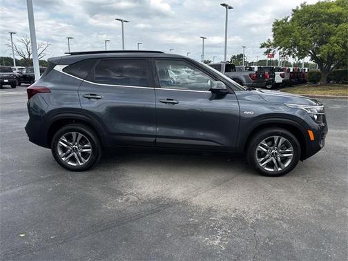2021 Kia Seltos S