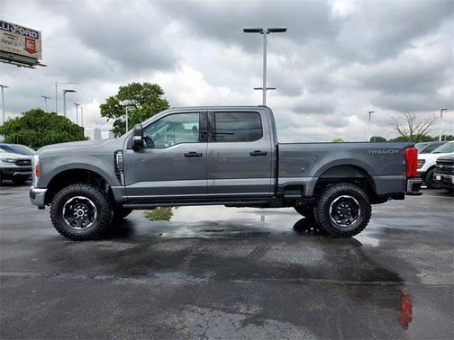 2025 Ford F-250