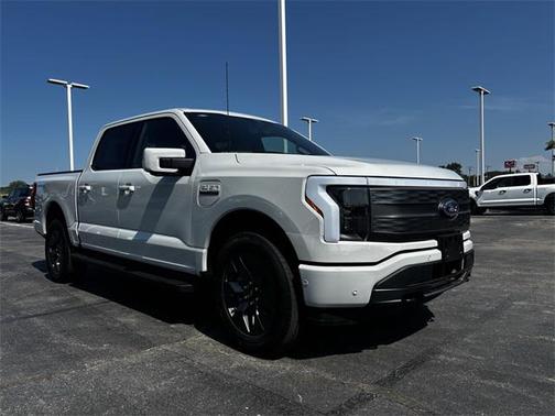 2023 Ford F-150 Lightning LARIAT