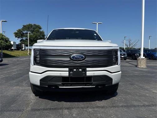 2023 Ford F-150 Lightning LARIAT