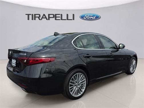 2017 Alfa Romeo Giulia Ti