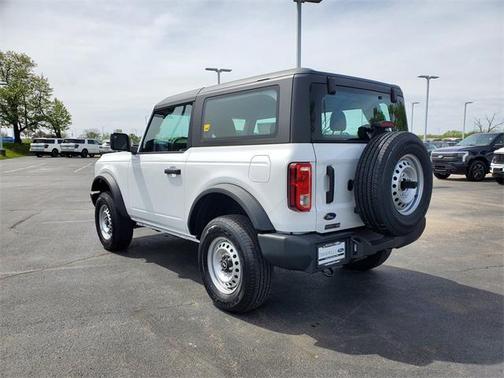 2025 Ford Bronco Base