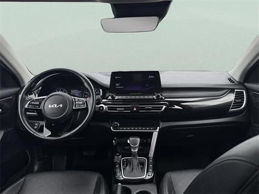 2022 Kia Seltos EX
