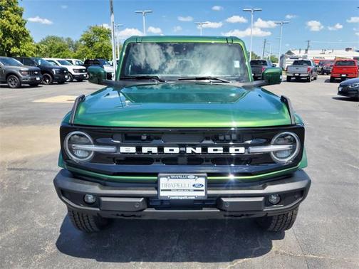 2025 Ford Bronco Outer Banks