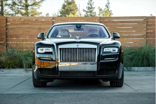 2017 Rolls-Royce Ghost Sedan