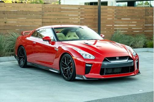 2017 Nissan GT-R Premium