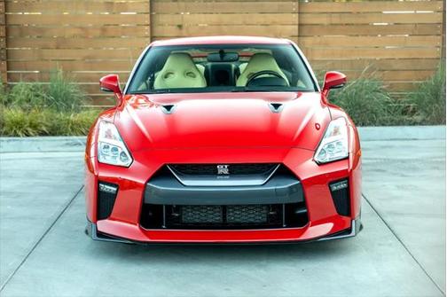 2017 Nissan GT-R Premium