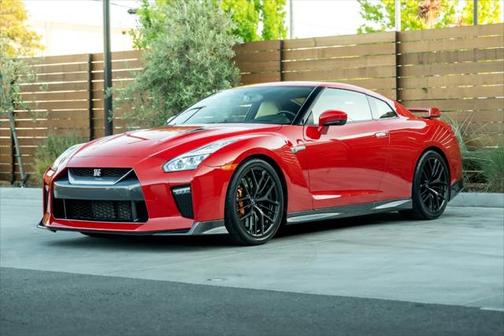 2017 Nissan GT-R Premium
