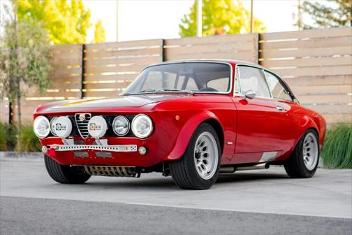 1973 Alfa Romeo GTV 1750