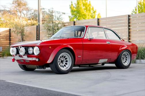 1973 Alfa Romeo GTV 1750